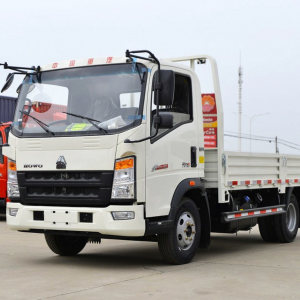 SINOTRUK HOWO 4X2 120hp LIGHT TRUCK-5T